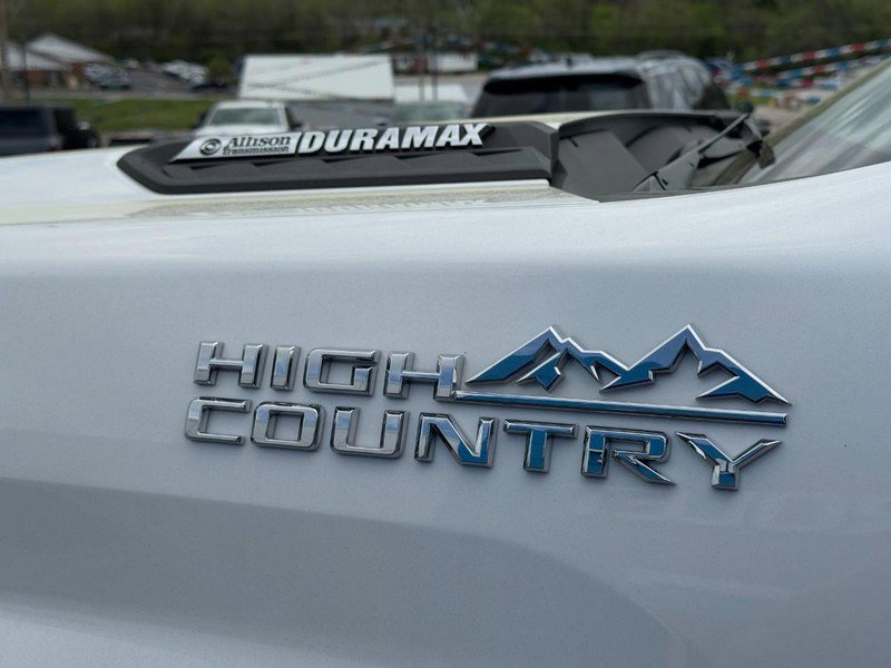 Used 2024 Chevrolet Silverado 3500 High Country w/ High Country Premium Package image 8