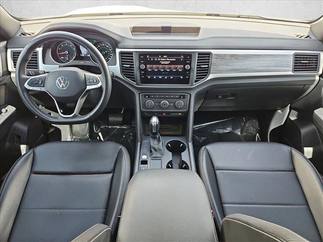 Used 2021 Volkswagen Atlas Cross Sport SE w/ Panoramic Sunroof Package FWD image 23