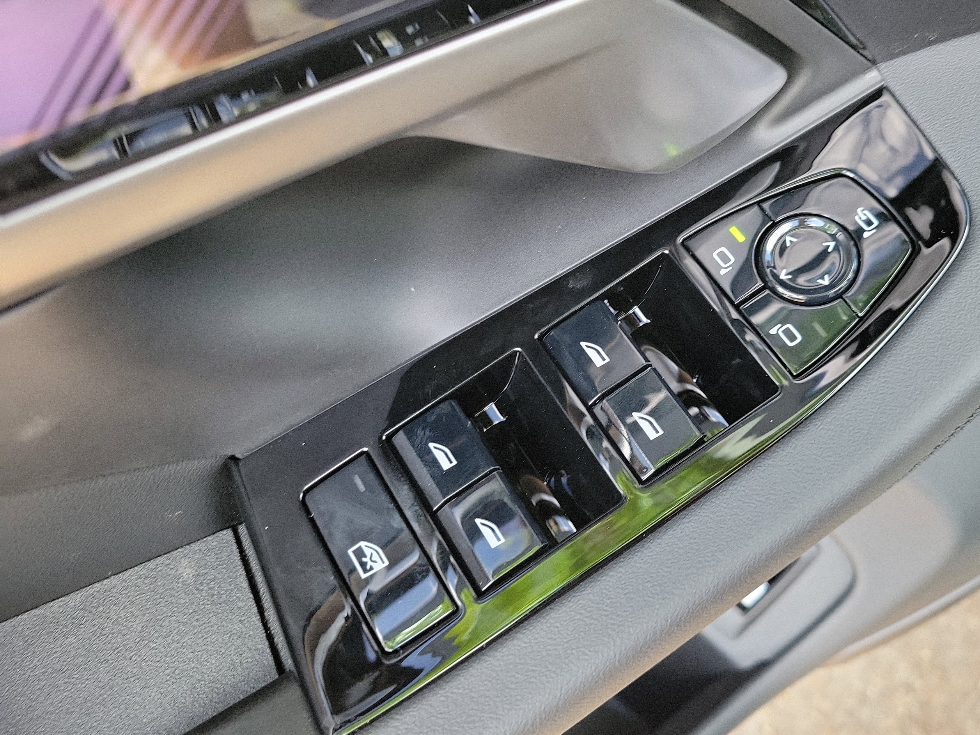 New 2027 BMW 530i w/ M Sport Package RWD image 17