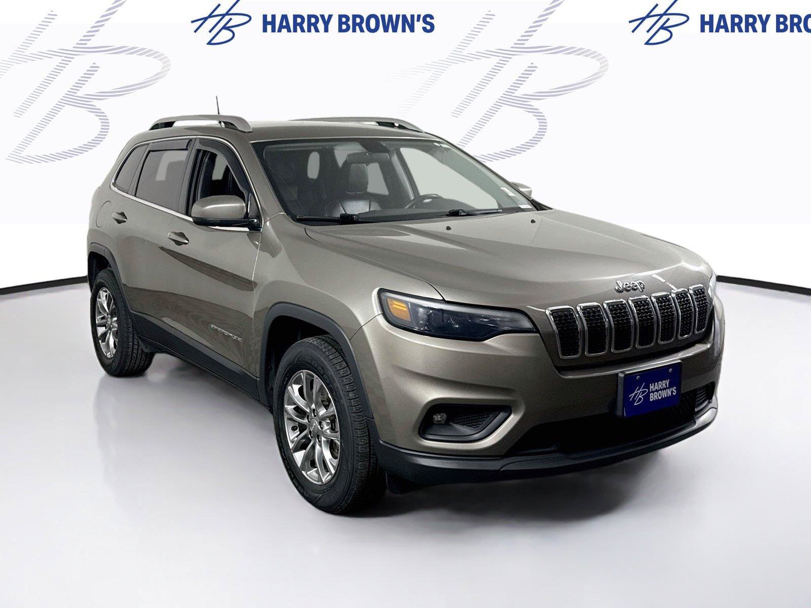 Used 2019 Jeep Cherokee Latitude Plus w/ Cold Weather Group AWD/4WD image 24