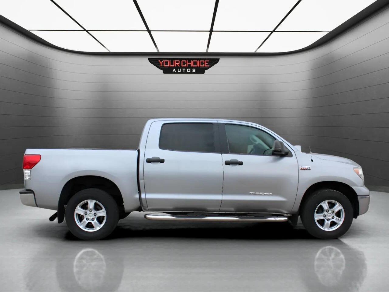 Used 2013 Toyota Tundra 4x4 CrewMax image 6
