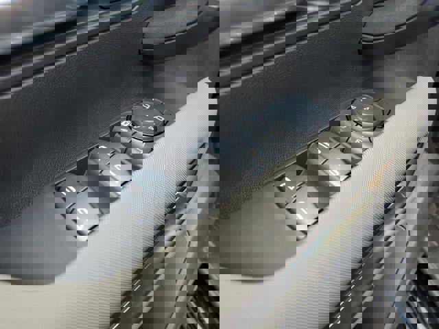 New 2025 GMC Hummer EV 2X w/ Extreme Off-Road Package image 18