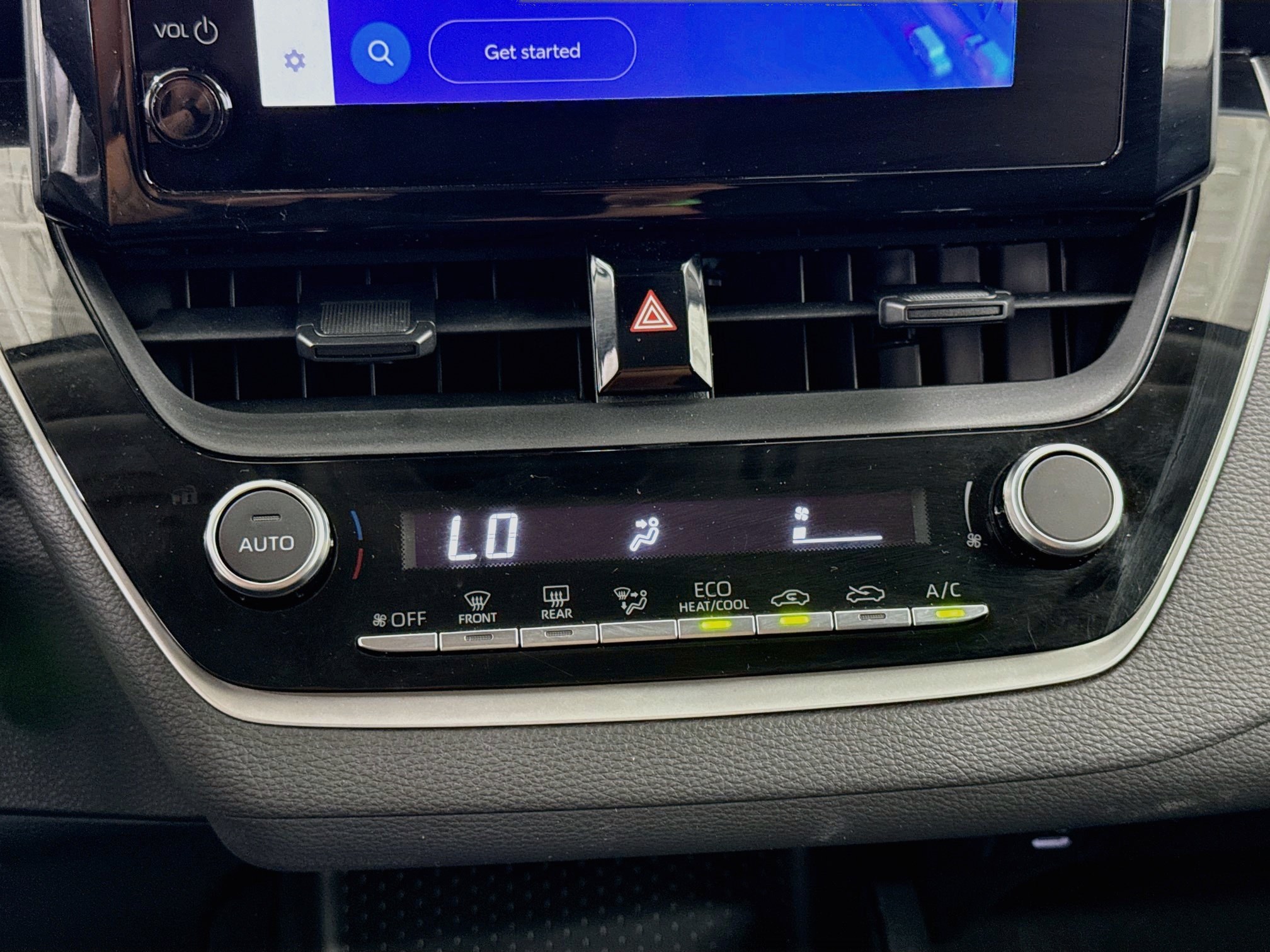 Used 2025 Toyota Corolla LE FWD image 23