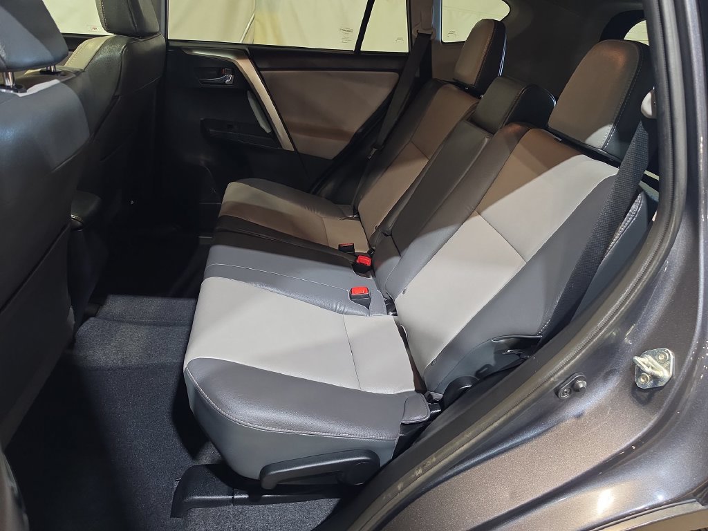 Used 2015 Toyota RAV4 Limited w/ Technology Package AWD/4WD image 25