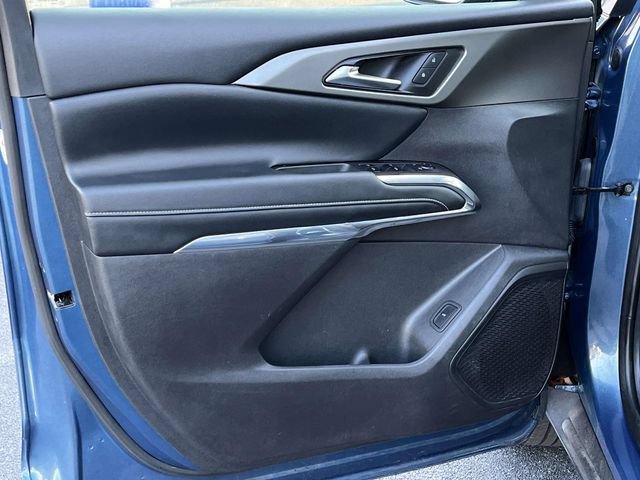 Used 2025 Chevrolet Traverse LT AWD/4WD image 27