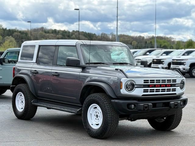 Used 2025 Ford Bronco Heritage Edition AWD/4WD image 40