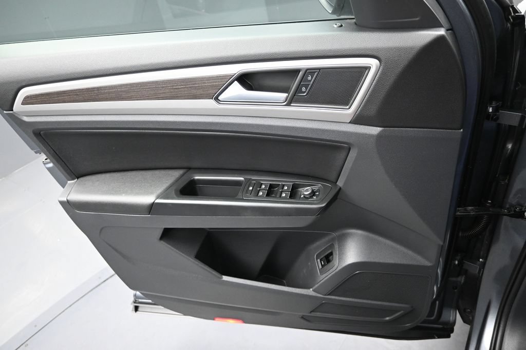 Used 2019 Volkswagen Atlas SEL AWD/4WD image 13