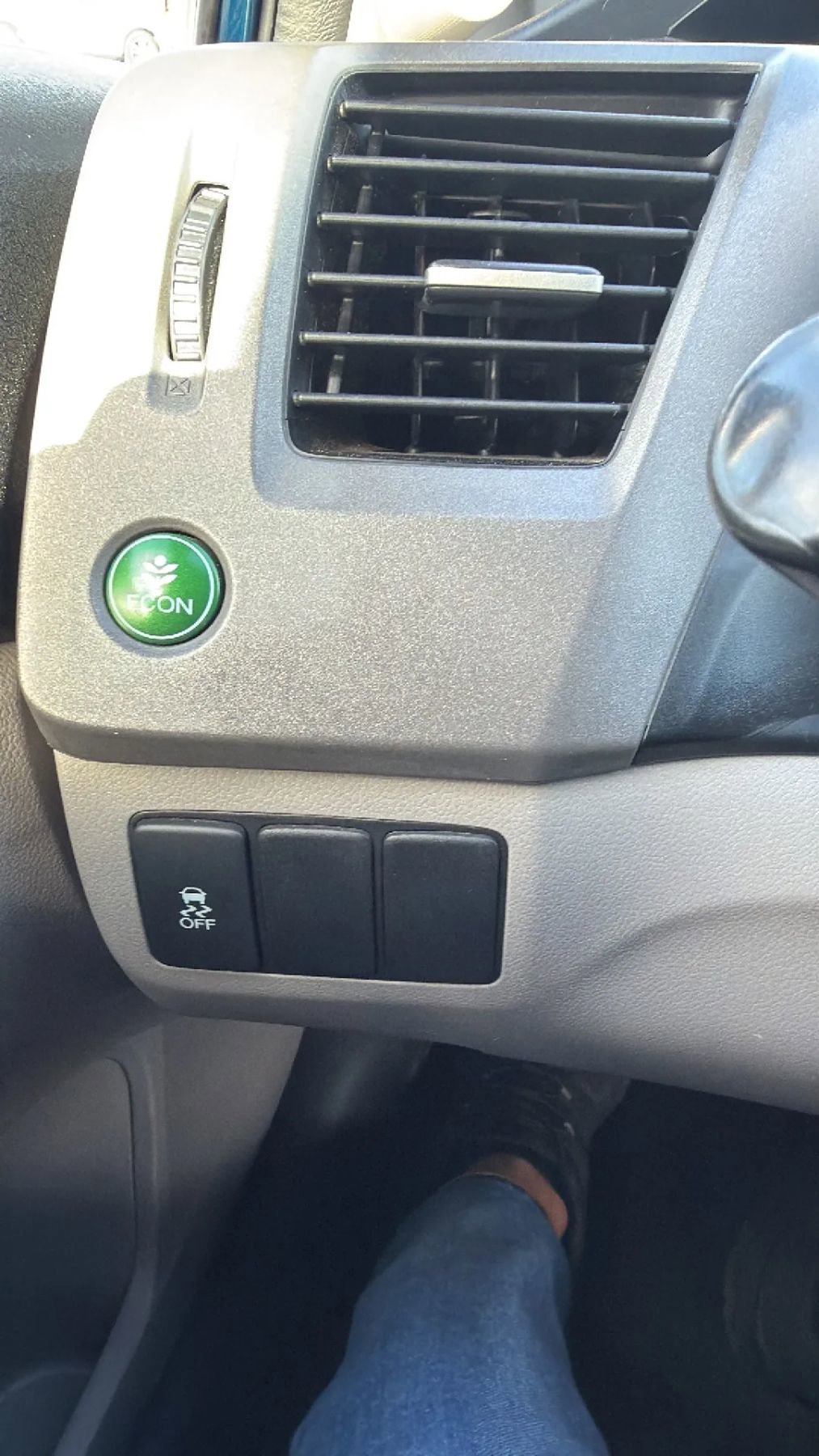 Used 2012 Honda Civic LX image 40