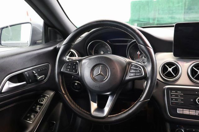 Used 2018 Mercedes-Benz CLA 250 image 13