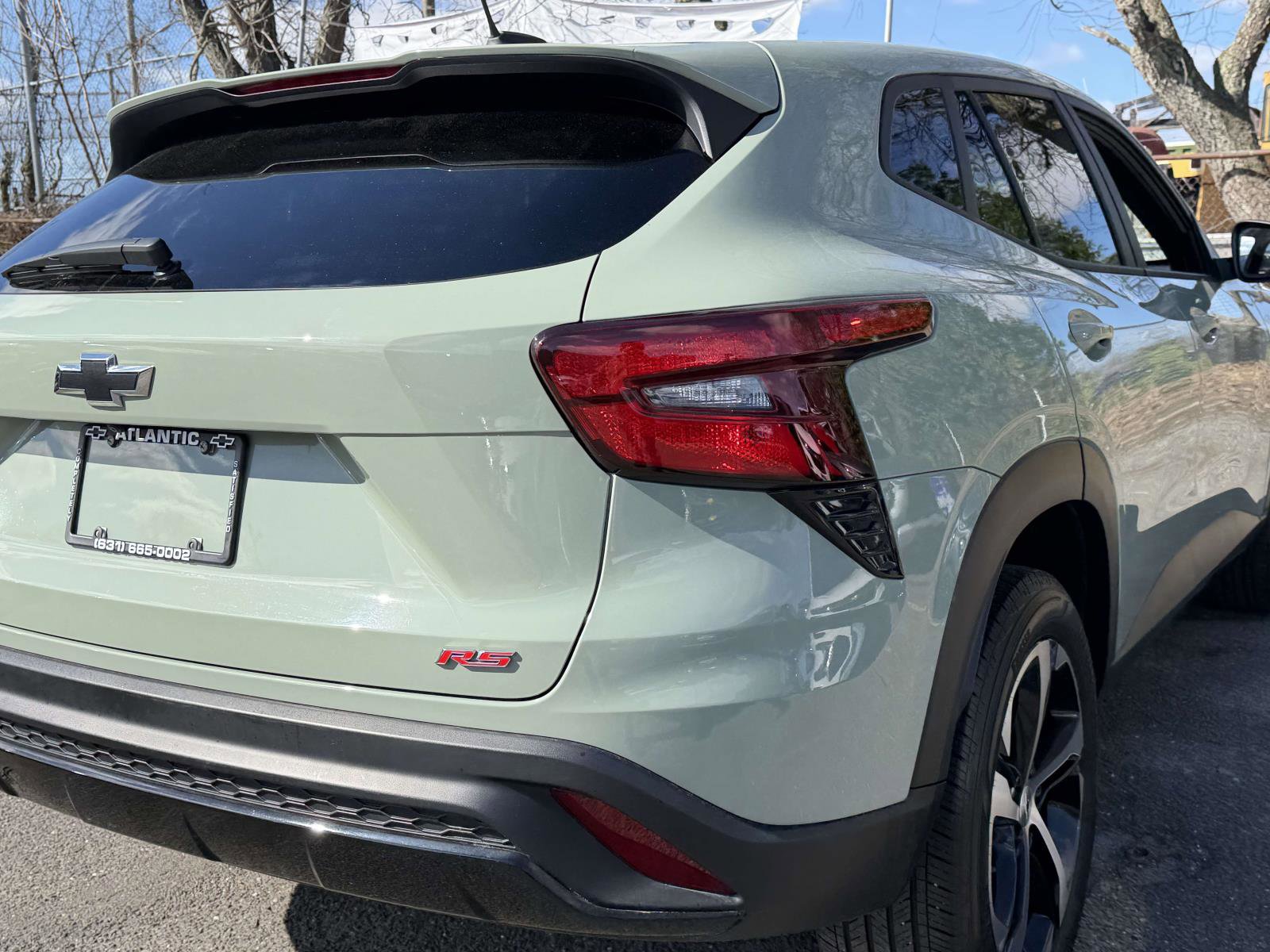 Used 2024 Chevrolet Trax RS w/ Driver Confidence Package image 8