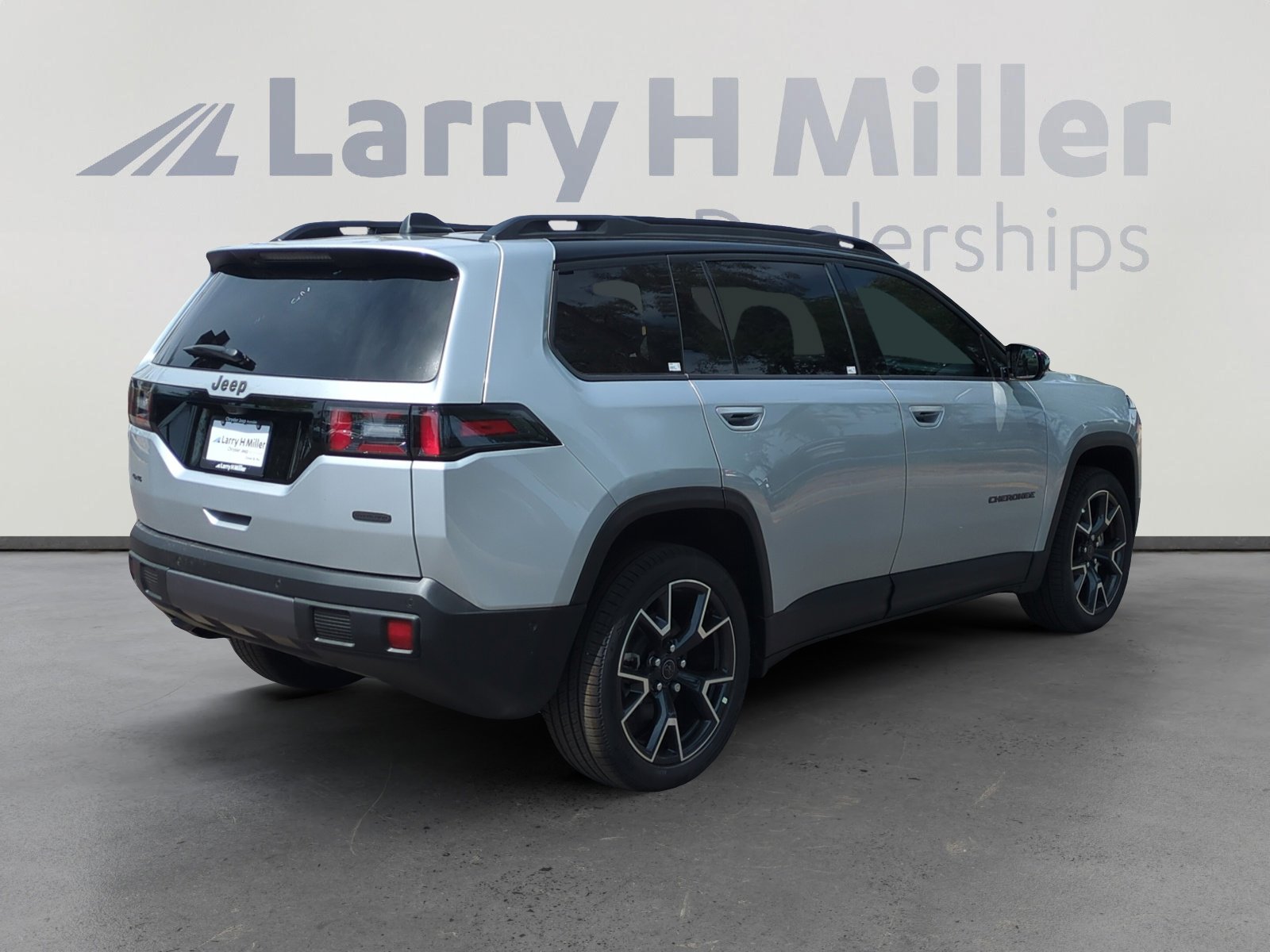 New 2026 Jeep Cherokee Overland w/ Trailer Tow Group AWD/4WD image 5