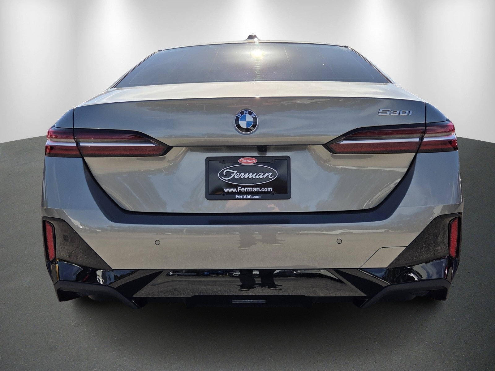 Used 2026 BMW 530i w/ M Sport Package image 6