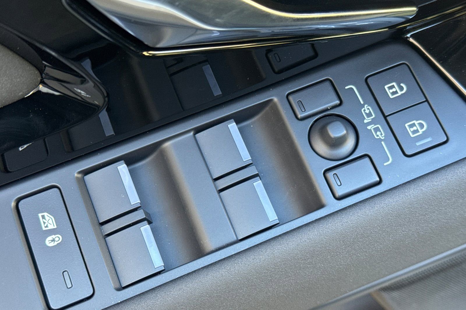 New 2026 Land Rover Range Rover Evoque Dynamic SE image 11