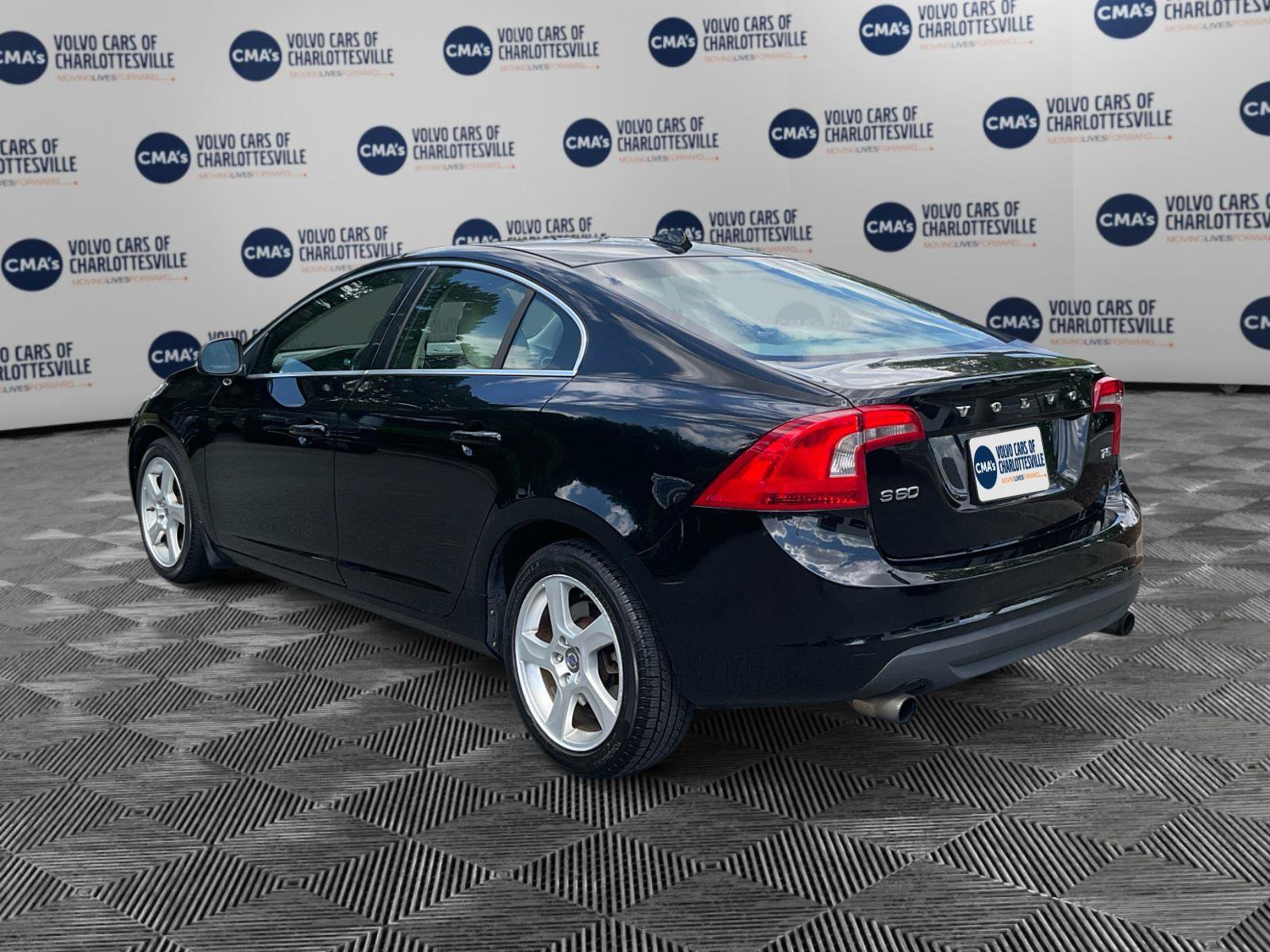 Used 2012 Volvo S60 T5 w/ Climate Pkg FWD image 3