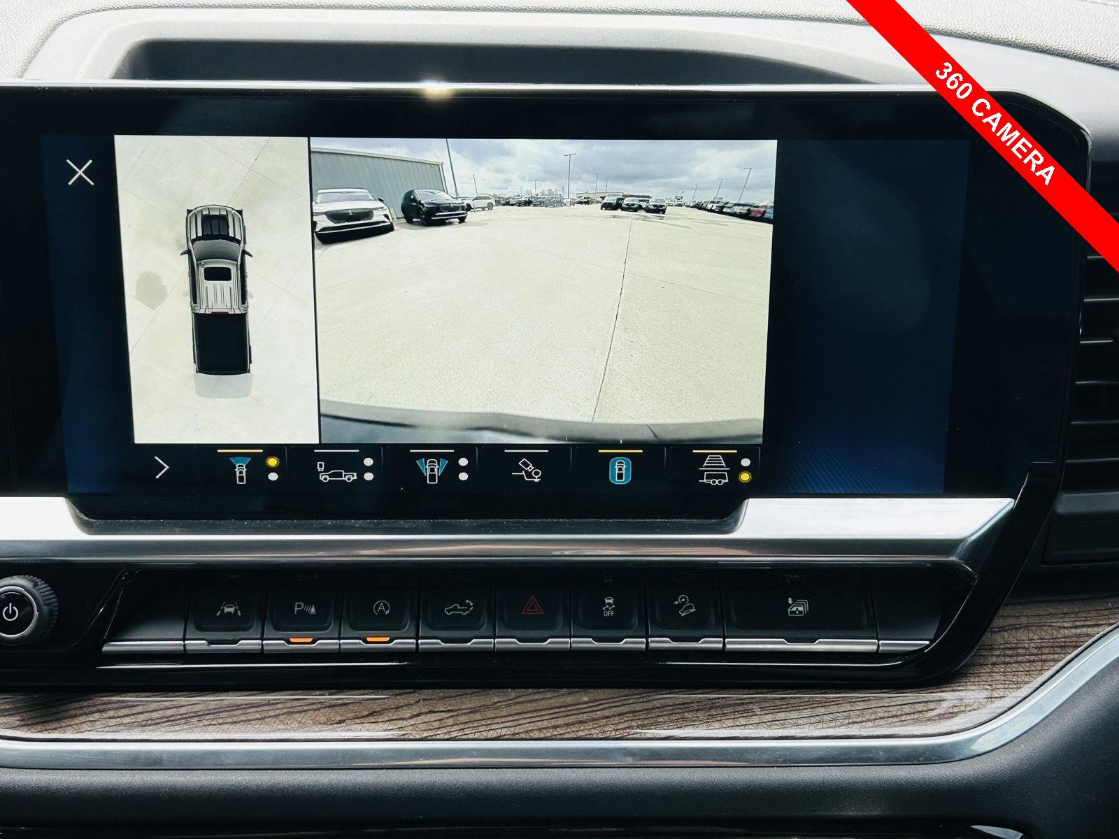 Used 2022 Chevrolet Silverado 1500 LT Trail Boss w/ LT Trail Boss Premium Package image 13