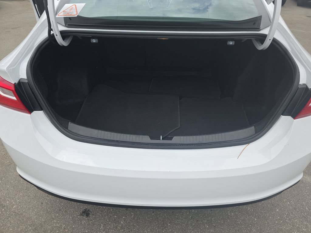 Used 2023 Chevrolet Malibu LT FWD image 20