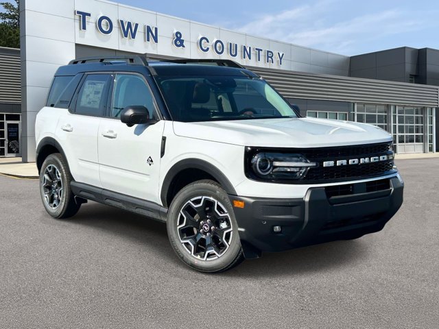 New 2026 Ford Bronco Sport Outer Banks w/ Outer Banks Tech Package+ AWD/4WD image 1