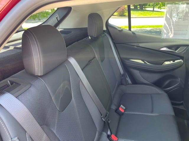 Used 2023 Buick Encore GX Select w/ Sport Touring Package FWD image 33