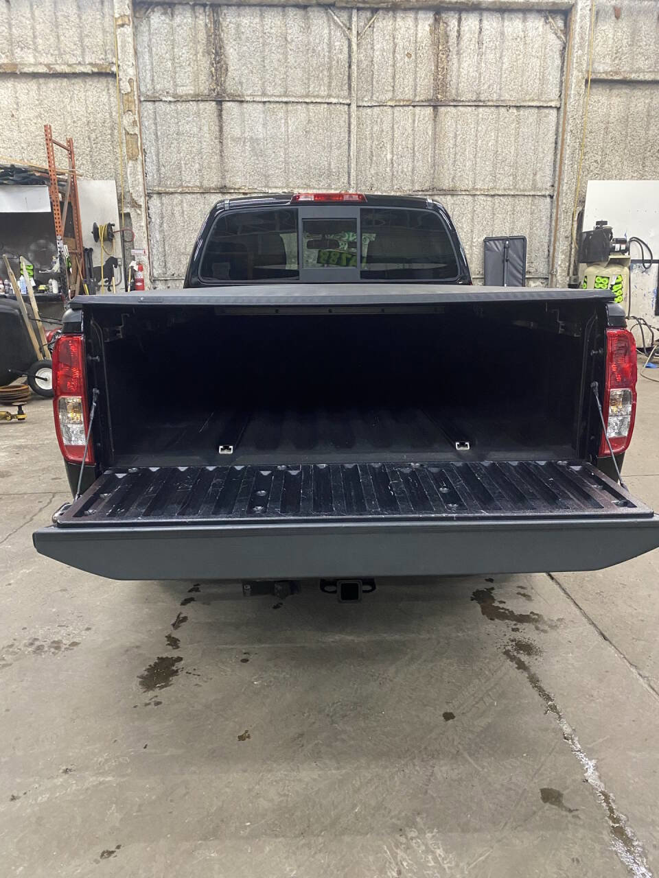 Used 2018 Nissan Frontier SV image 5