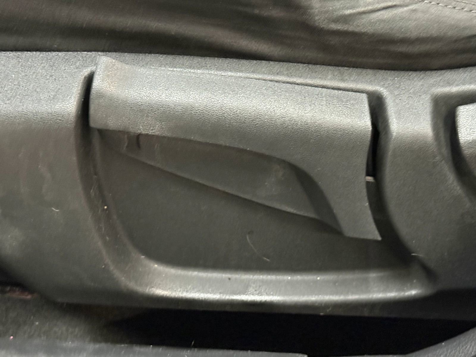 Used 2015 Nissan Rogue S AWD/4WD image 26