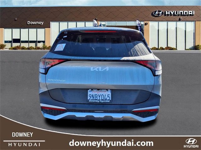 Used 2024 Kia Sportage LX image 5