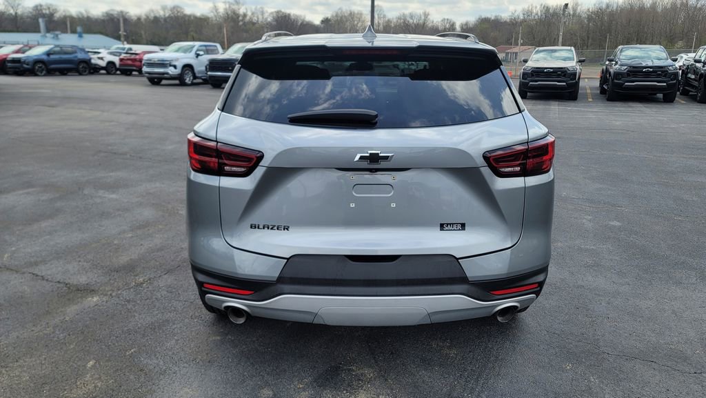 Used 2023 Chevrolet Blazer LT w/ LPO, Black Grille Bar Package image 10