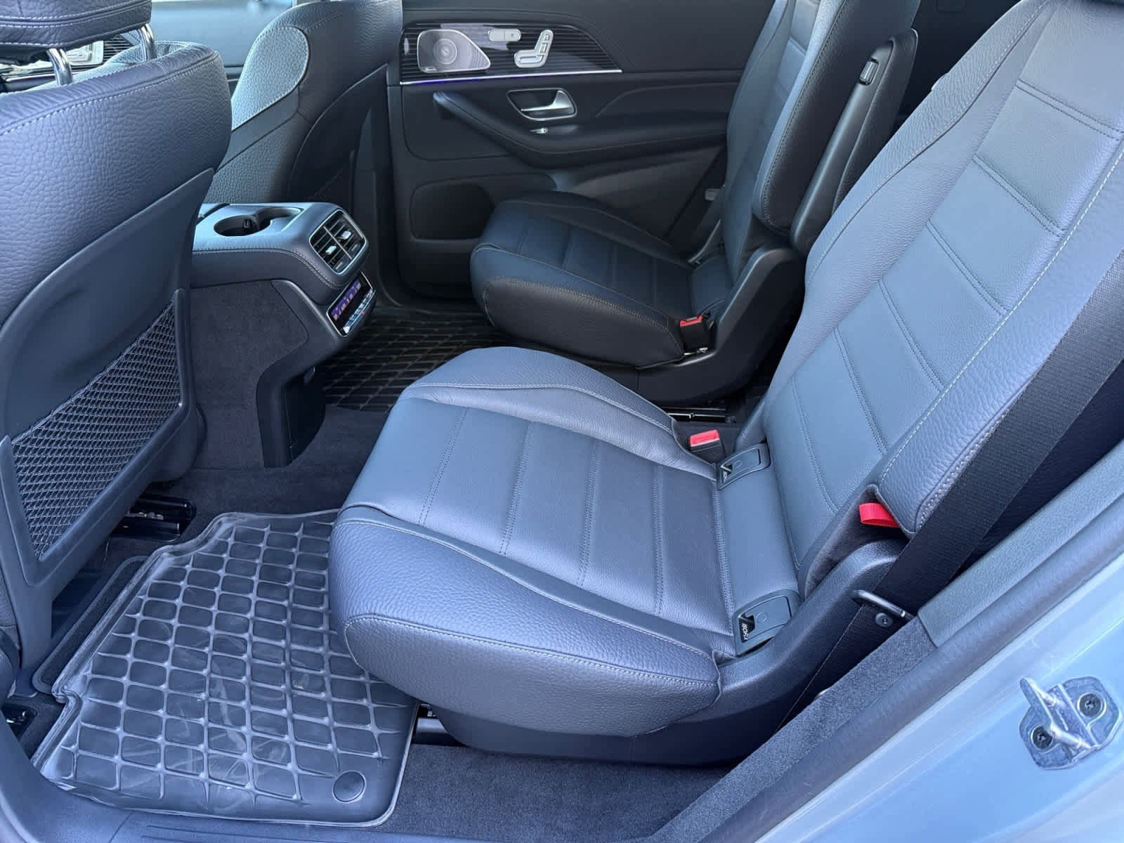 New 2025 Mercedes-Benz GLS 580 4MATIC image 11