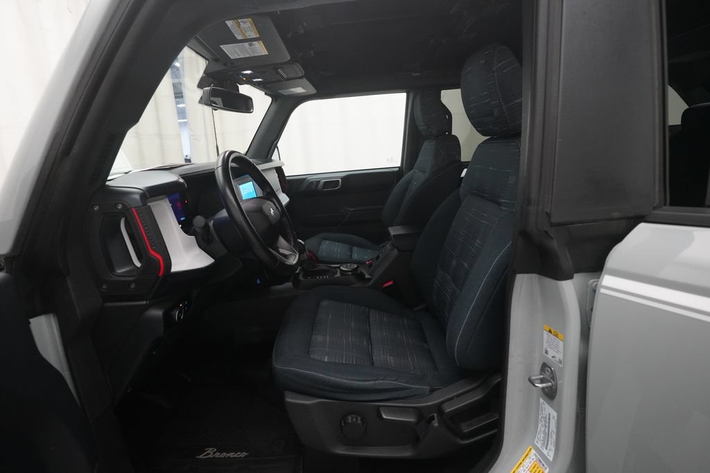 Used 2023 Ford Bronco Heritage Edition AWD/4WD image 7