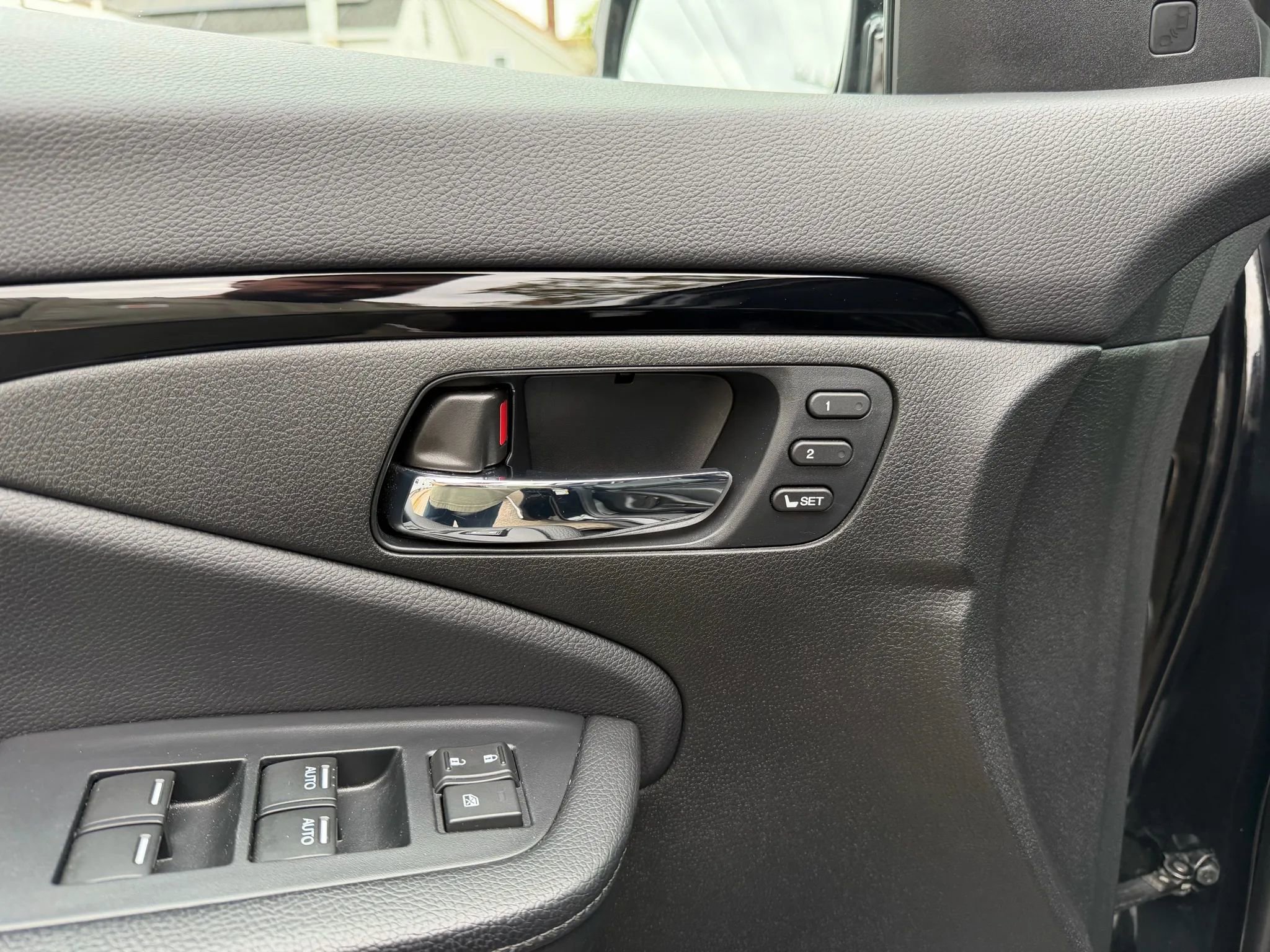 Used 2020 Honda Pilot Touring image 18