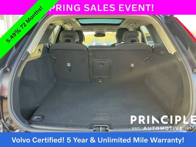 Certified 2025 Volvo XC60 B5 Core image 14