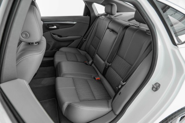 Used 2018 Chevrolet Impala LT image 34