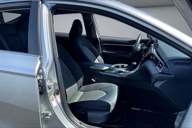 Used 2019 Toyota Camry LE image 27