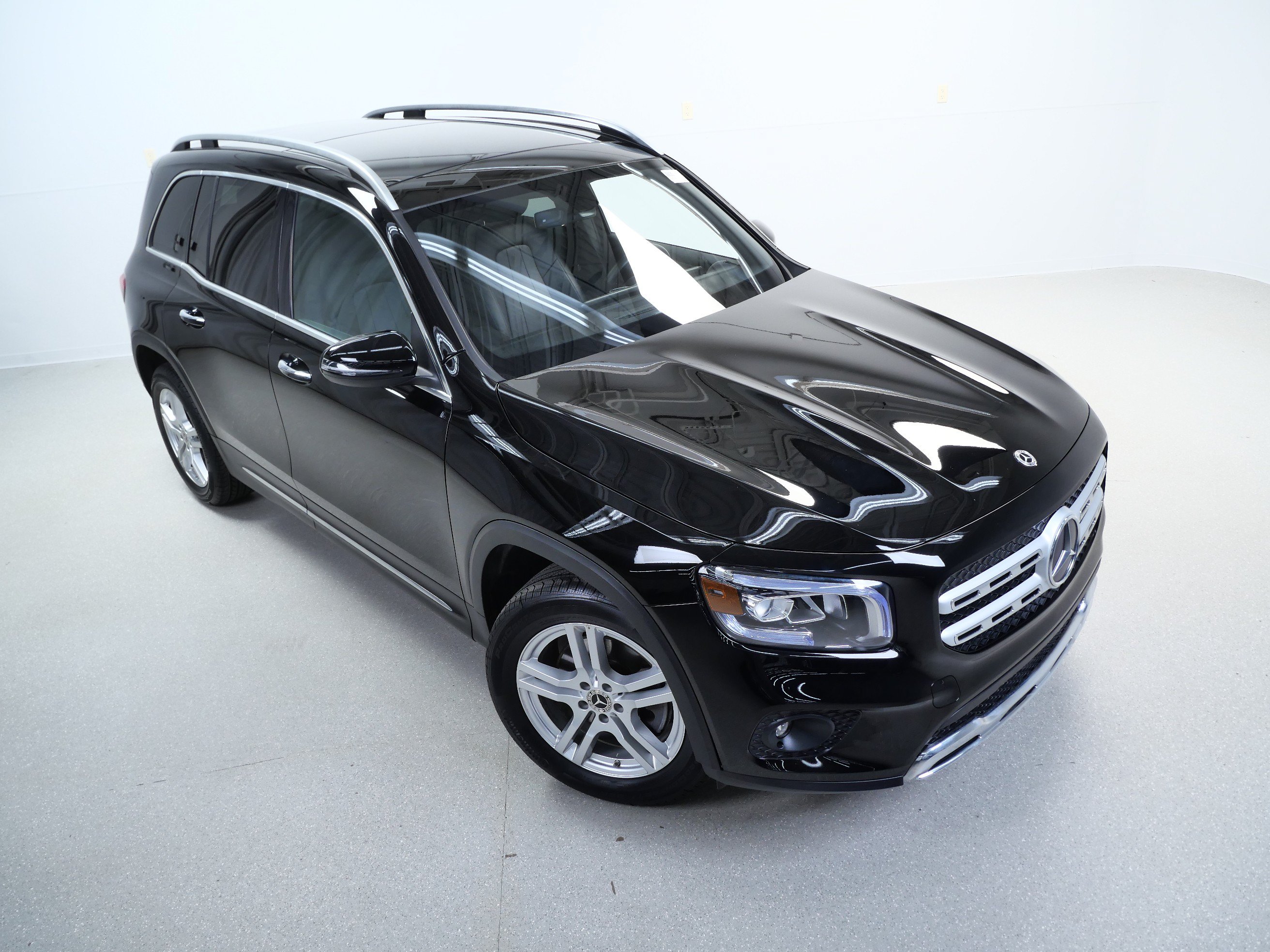 Certified 2022 Mercedes-Benz GLB 250 4MATIC image 4