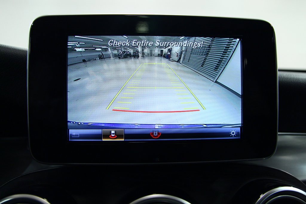 Used 2019 Mercedes-Benz GLC 300 4MATIC image 10