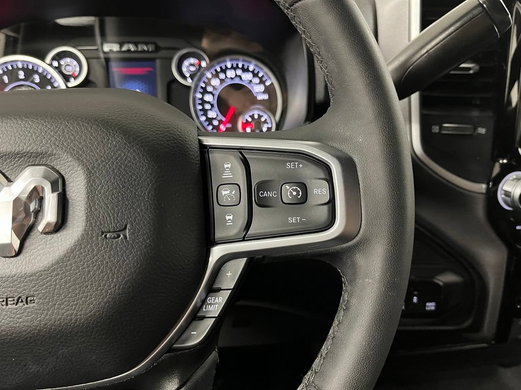 Used 2025 RAM 2500 Big Horn AWD/4WD image 31