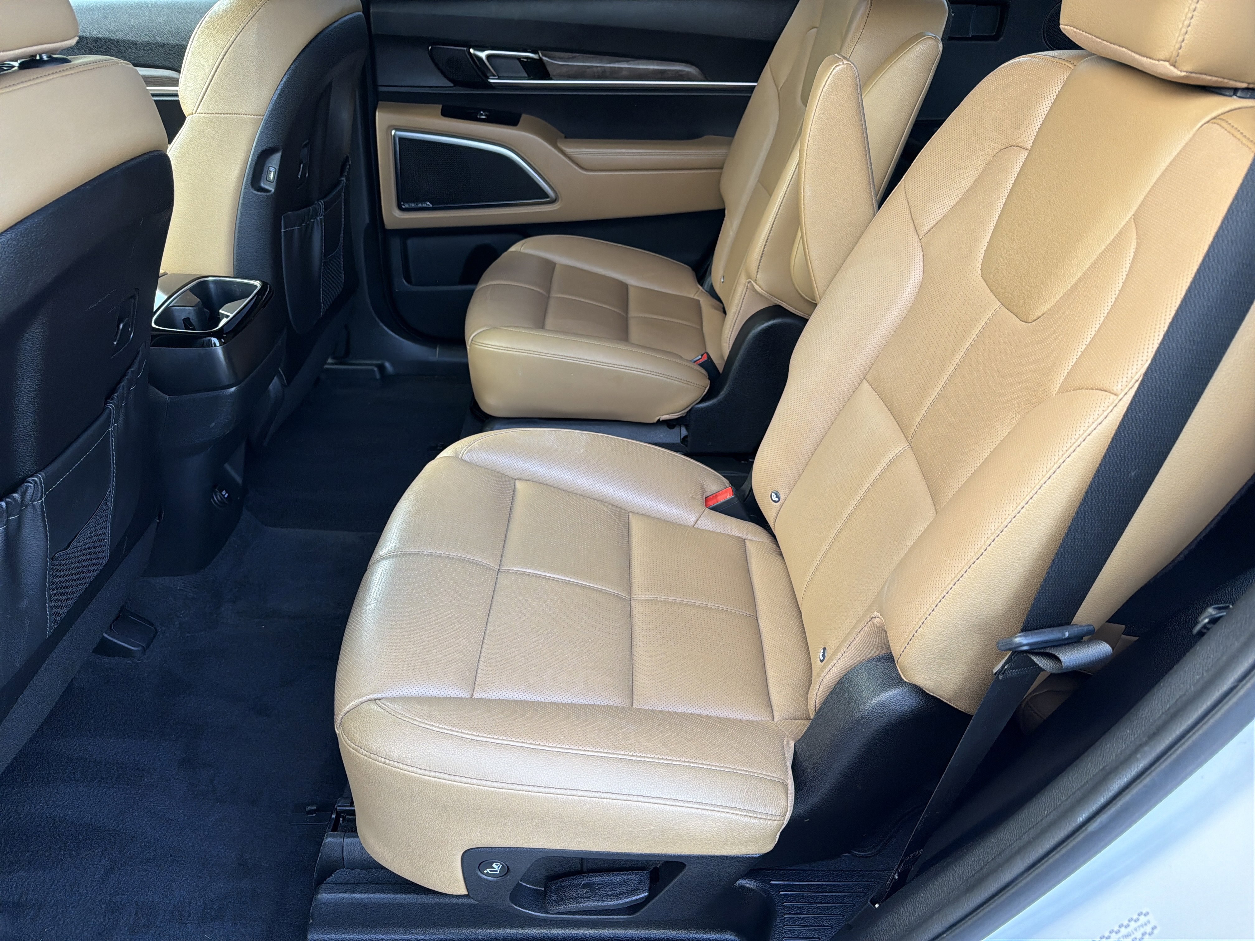 Used 2022 Kia Telluride SX w/ Towing Package image 20