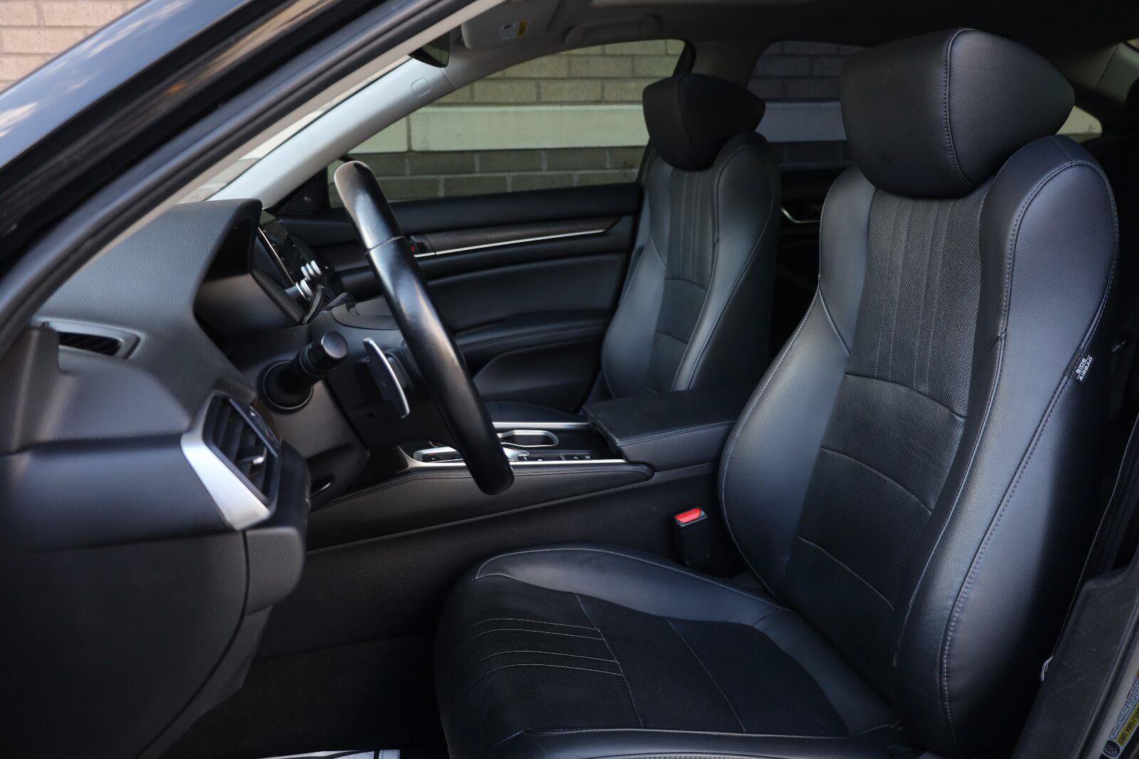 Used 2021 Honda Accord Touring image 18