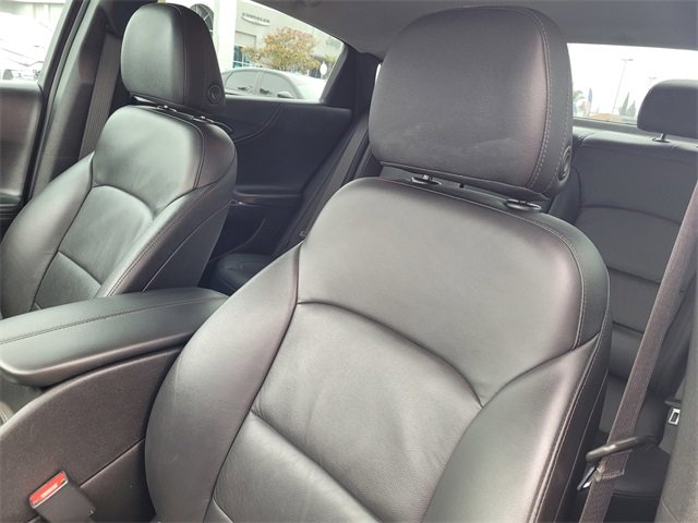 Used 2022 Chevrolet Malibu LT w/ Leather Package image 11