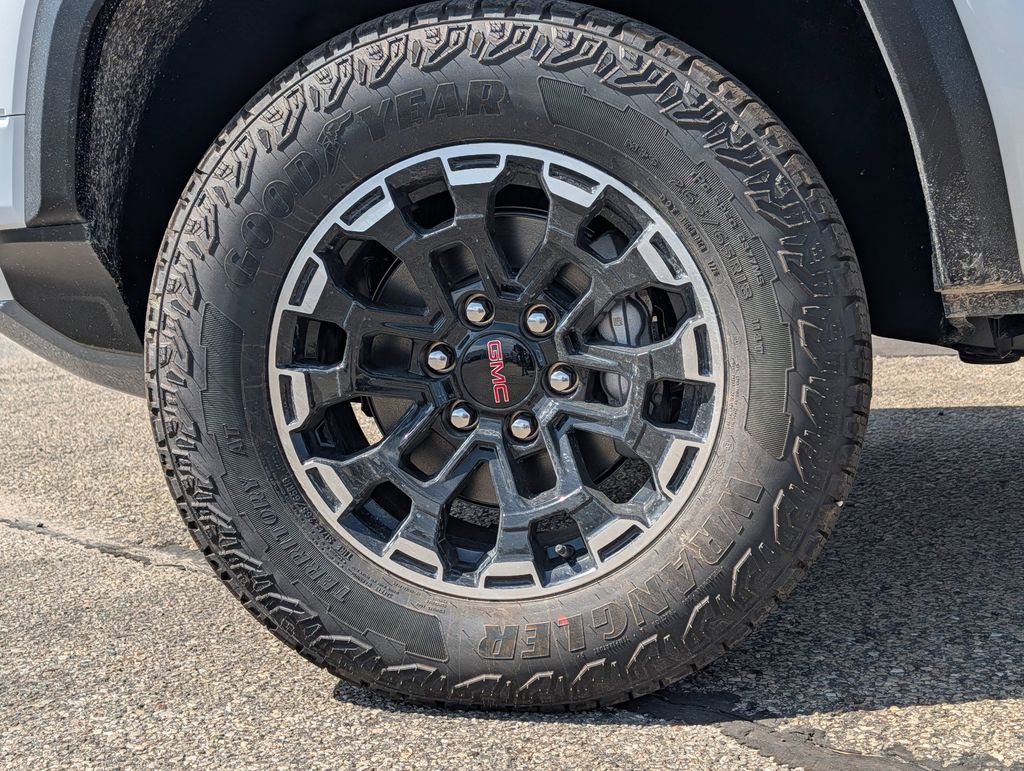 New 2026 GMC Canyon AT4 AWD/4WD image 4