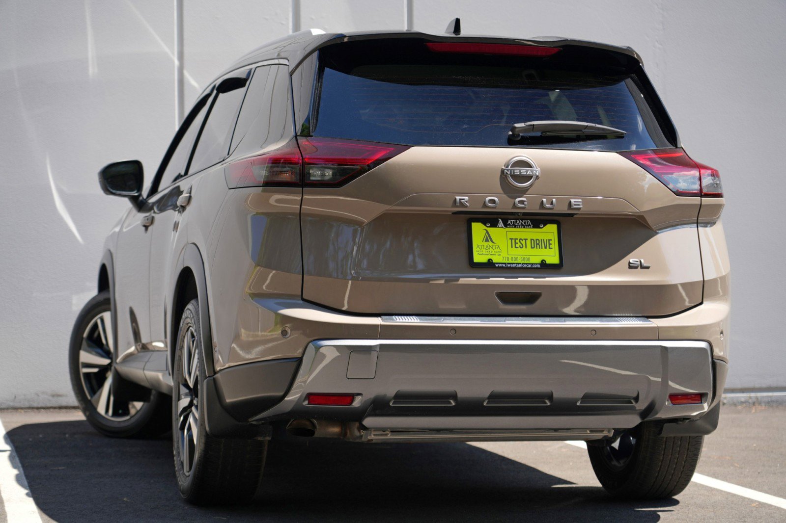 Used 2024 Nissan Rogue SL FWD image 5