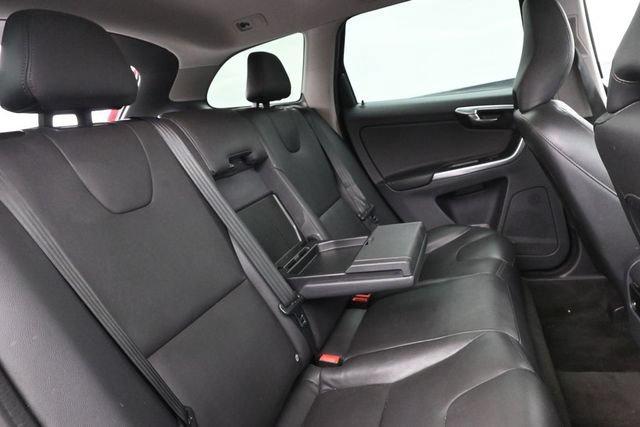 Used 2016 Volvo XC60 T6 w/ Protection Package FWD image 30