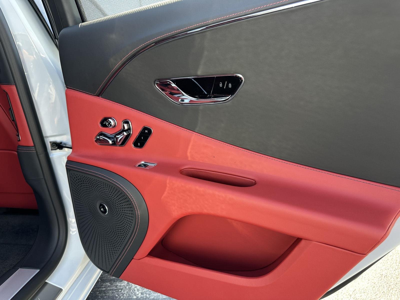New 2026 Bentley Flying Spur Plug-In Hybrid AWD/4WD image 20