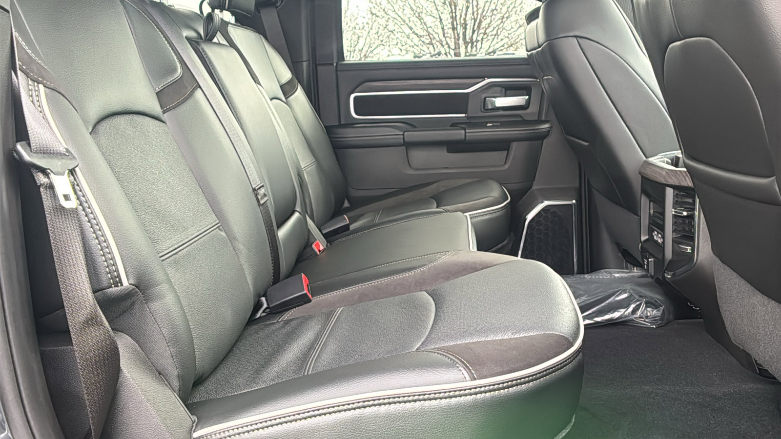 New 2026 RAM 2500 Laramie w/ Night Edition image 15