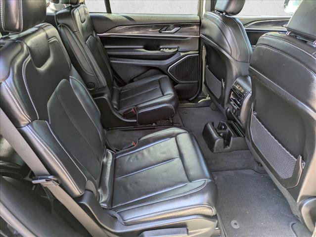 Used 2021 Jeep Grand Cherokee L Limited AWD/4WD image 18