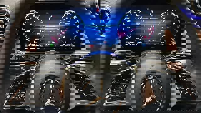 Certified 2025 Mercedes-Benz GLC 300 4MATIC image 36