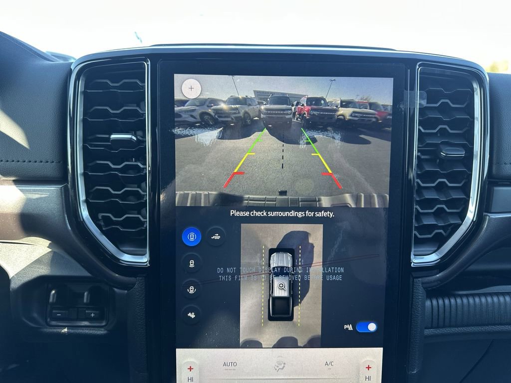 New 2025 Ford Ranger Lariat w/ FX4 Off-Road Package image 23