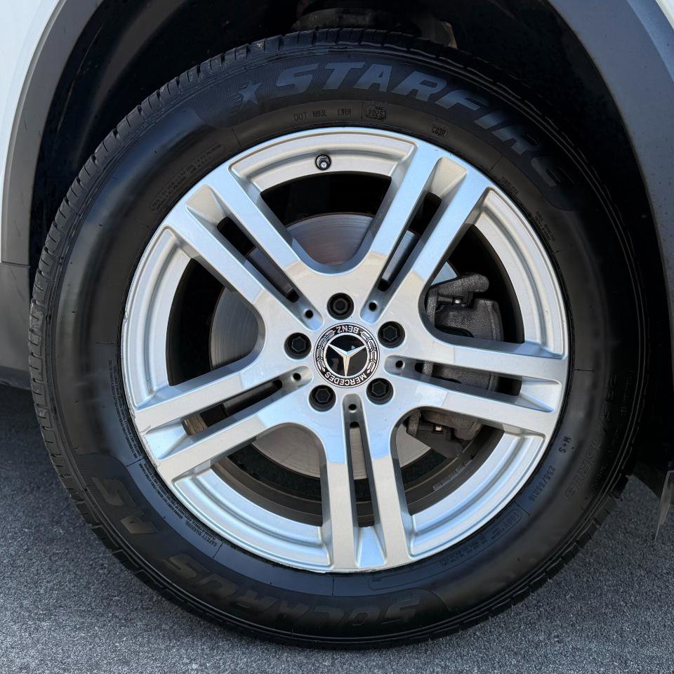 Used 2021 Mercedes-Benz GLB 250 4MATIC image 24