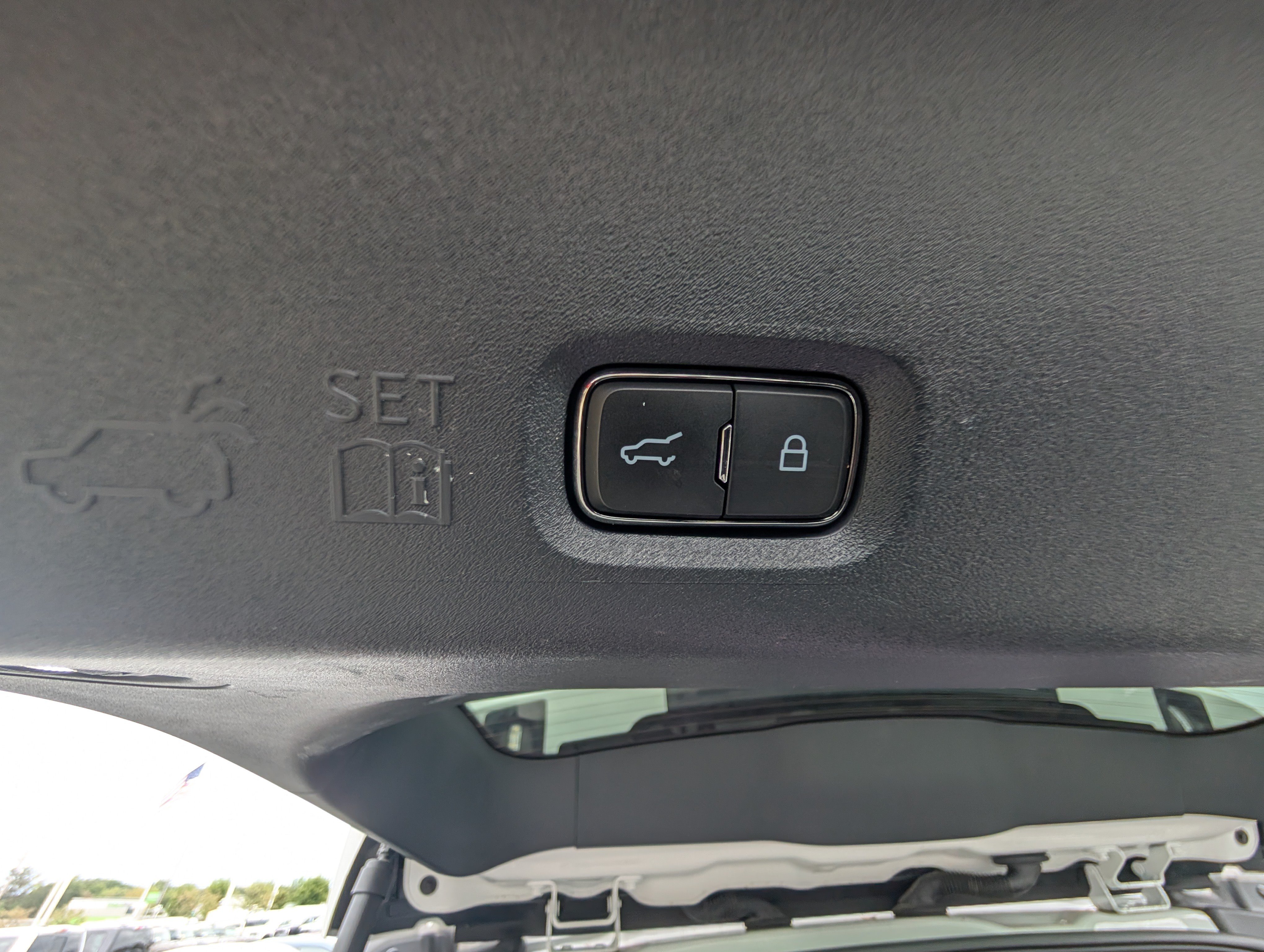 Certified 2025 Ford Expedition Active AWD/4WD image 18
