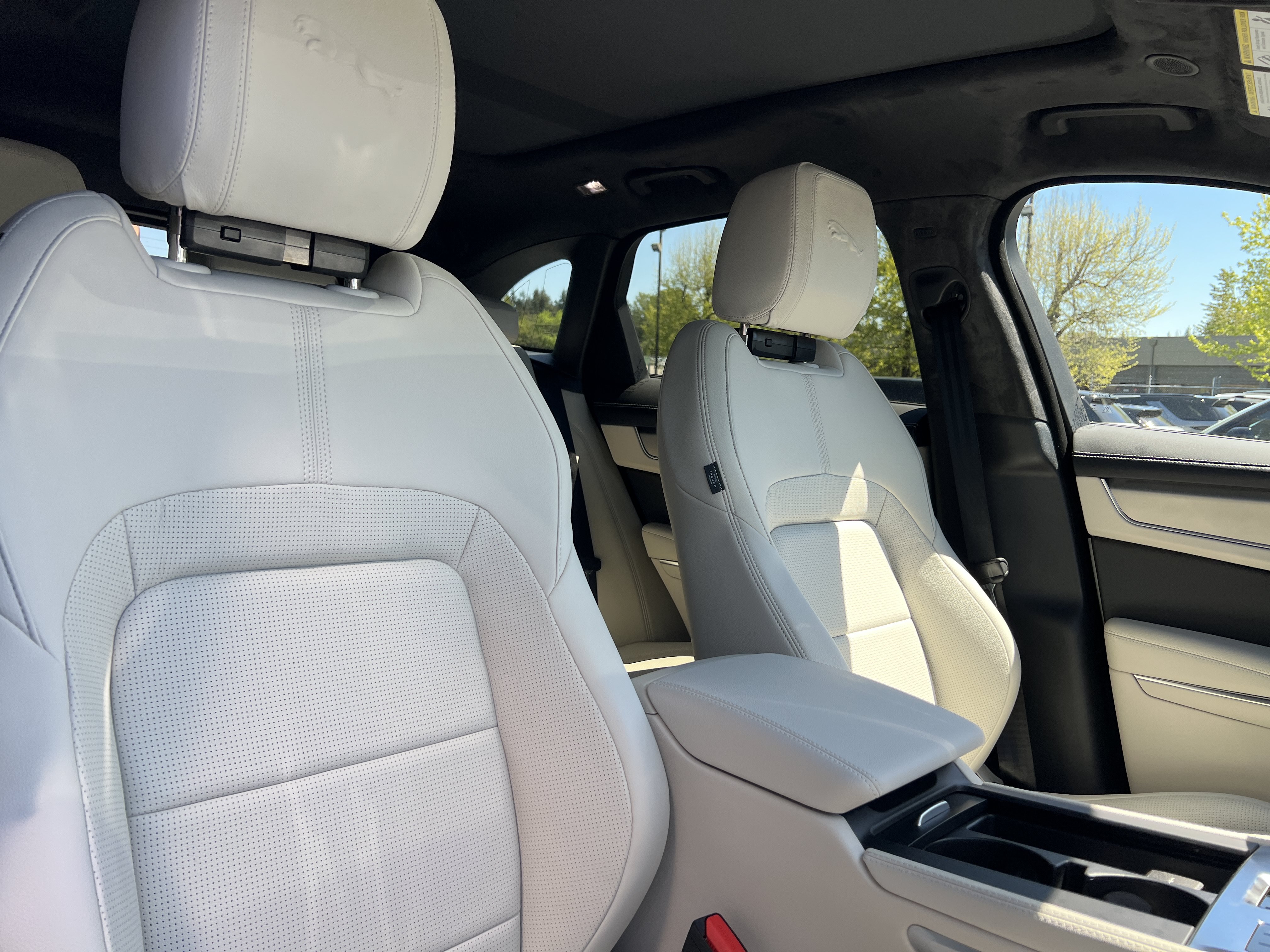 New 2025 Jaguar F-PACE R-Dynamic S AWD/4WD image 11