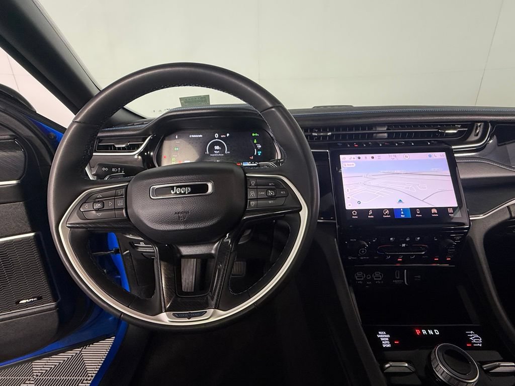 Used 2023 Jeep Grand Cherokee Trailhawk AWD/4WD image 14